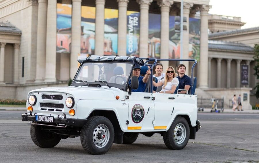 Iconic Budapest tour with Classic Russian Jeep and G-Wagon - Pickup in Budapest: how to set yourself up for a smooth start