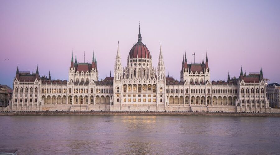 Iconic Budapest tour with Classic Russian Jeep and G-Wagon - Chain Bridge to Parliament: the classic Danube line from the road