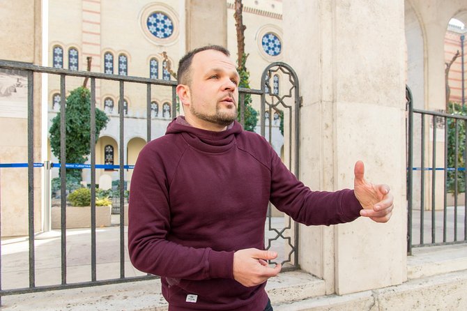 Jewish Heritage in Hungary with a Historian - Why a historian guide matters in Budapest Jewish Quarter