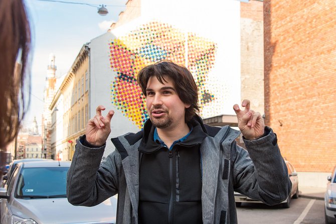 Jewish Heritage in Hungary with a Historian - Kazinczy Street Synagogue: seeing community focus from the outside