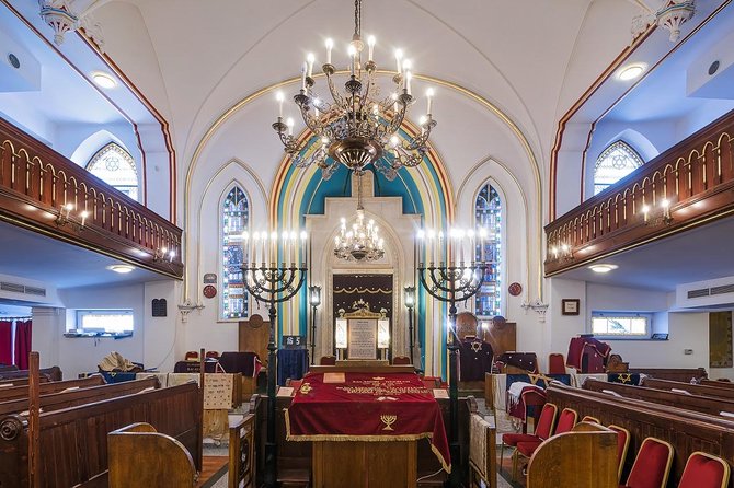 Jewish life of Budapest today: private tour by car - Key things that make this tour work