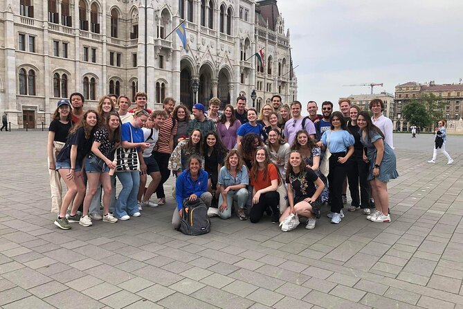 Lives of Hungarians Under Communist and Capitalist system - Ferris wheel lessons and travel stories that show how movement was controlled