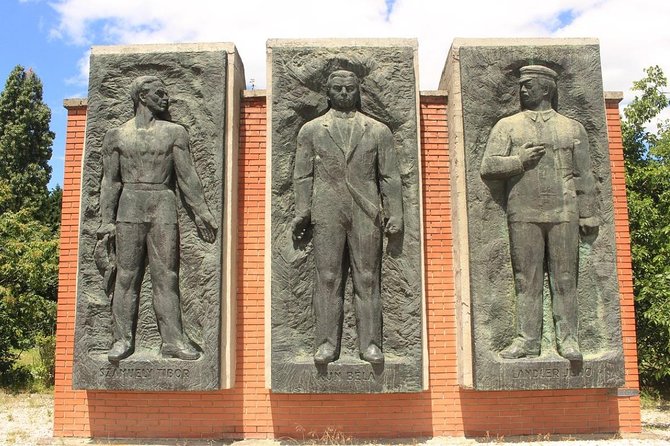 Memento Park Entrance Ticket - Your ticket experience: admission included, mobile entry, easy confirmation