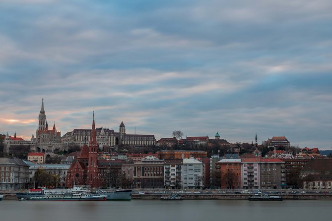 Orientation walk in Budapest - St. Stephen’s Basilica and the purpose of seeing key sights early