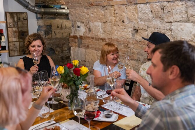 Palace District Evening Culinary, Wine, and History Walk - How to prep so you enjoy the pace (and do not regret it later)