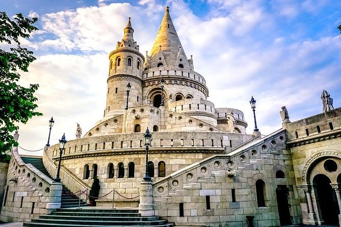 Private 4 Hours Budapest city tour and 3 hours Széchenyi thermal spa relax - Buda Castle, Fisherman’s Bastion, and the Cake Break That Feels Like a Local Pause