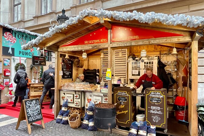Private Budapest Christmas Market Tour with Chimney Cake & Mulled Wine - Price and value: what $113.18 is buying you