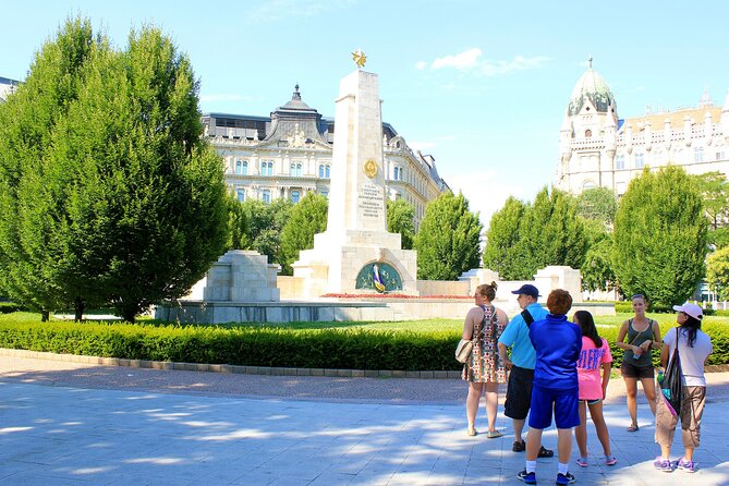 Private Budapest Hammer & Sickle Communist Times Tour - Old Jewish Cemetery and the SS and KGB footprints