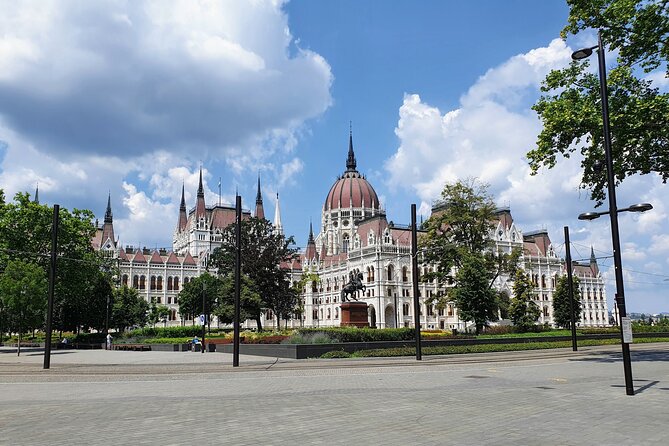 Private city tour by van - Széchenyi Baths and Pool: where the day can split into two types
