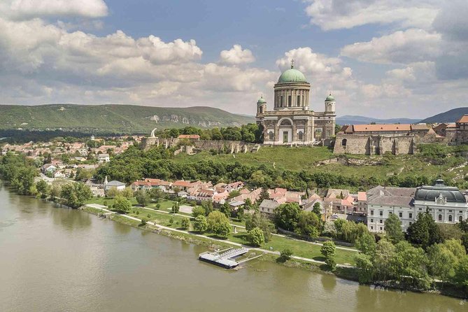 Private Danube Bend Experience with a comfortable air conditioned car - Why the Danube Bend route feels worth a full day from Budapest
