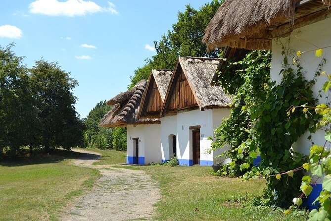 Private day trip: Budapest to Szentendre, Visegrad and Esztergom - Esztergom Basilica, River Promenade, and Castle Museum Choices