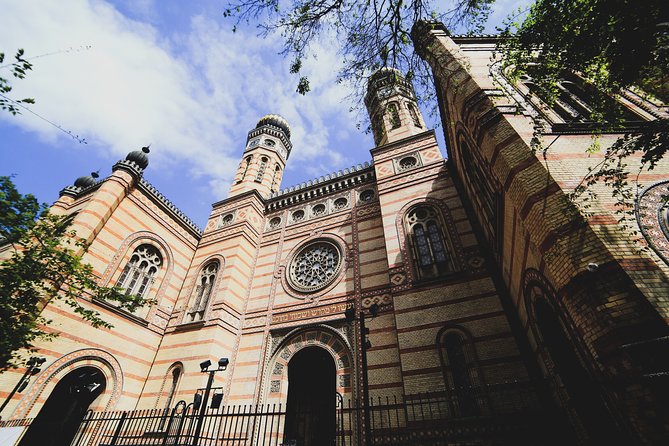 Private Jewish Heritage Tour of Budapest with Local Expert - Carl Lutz Memorial: A Name to Remember