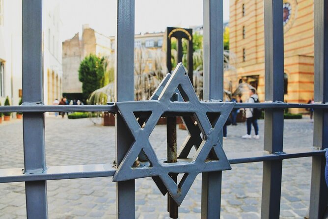 Private Jewish Heritage Tour of Budapest with Local Expert - Erzsébetváros and the Sense of a City Within a City