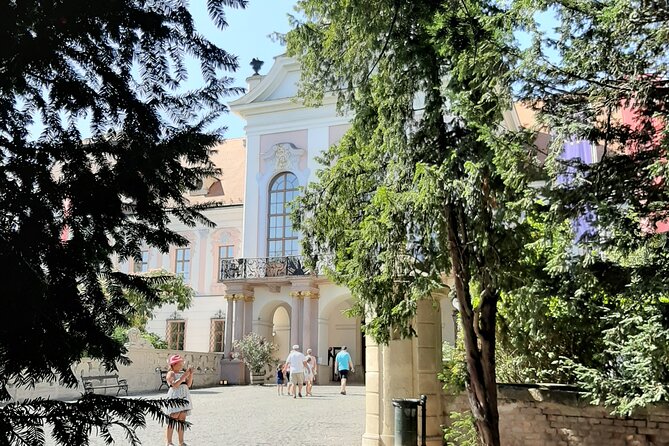 Private Sissi Castle Tour - What the 4-Hour Flow Feels Like in Real Time