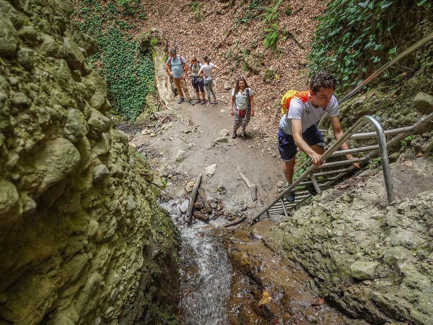 Ram Gorge Hiking Adventure - Getting your footing right: uneven rock, mud, and smart guidance