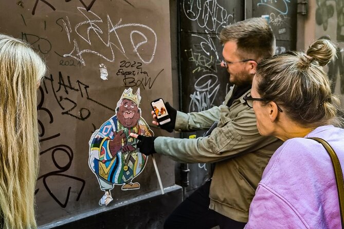 Street Art and Alternative Tour in Budapest - Walking slowly in District VII, your eyes will learn the trick