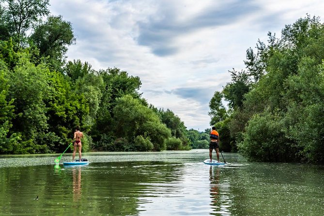 SUP Budapest: Sunset tour - Equipment, safety, and the guide crew you are putting your trust in