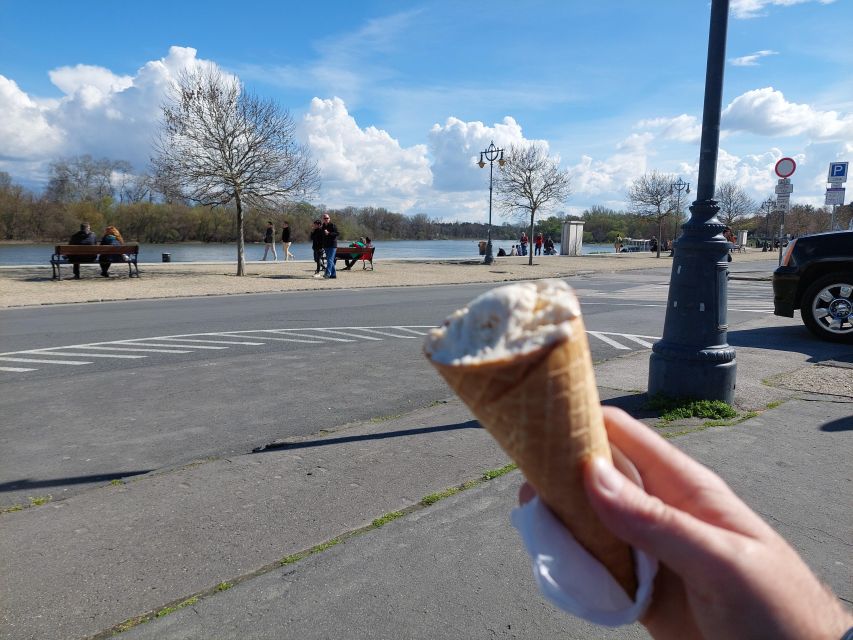 Szentendre: Half-Day Private Tour from Budapest - The optional return by boat: if it fits your dates