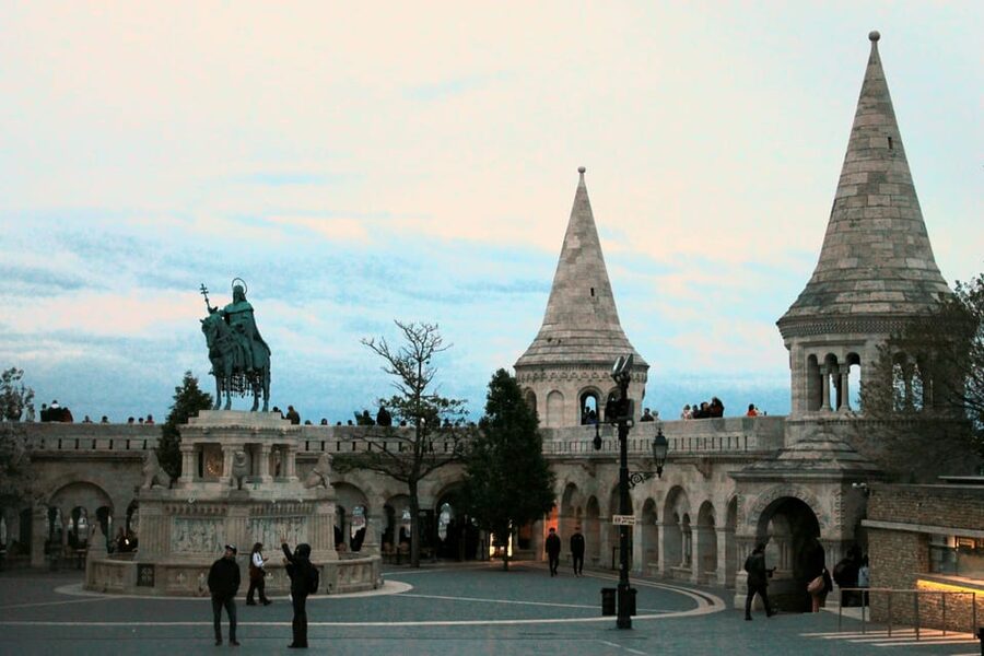 True Crime Walking Tour in the Buda Castle district - Professional Actor-Guide Energy, and Why It Matters