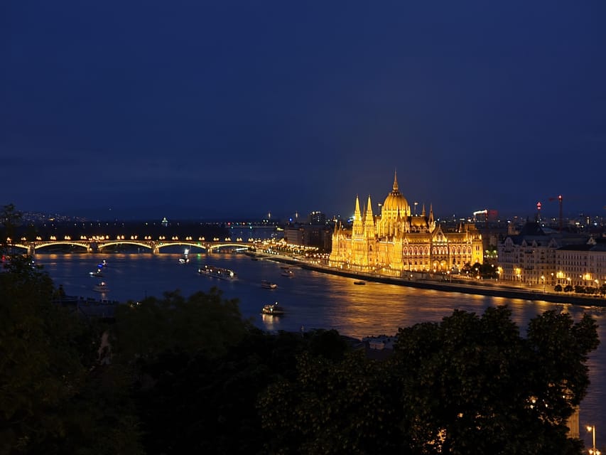 True Crime Walking Tour in the Buda Castle district - Price and Value: Why This $20 Tour Can Be a Smart Use of Time