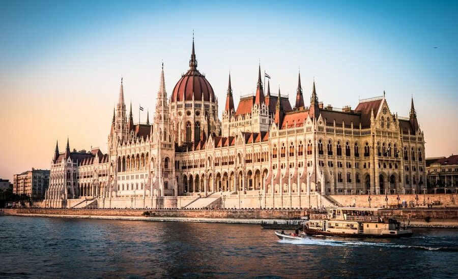 Vienna: Budapest Day Trip - First stop power move: Vajdahunyad Castle, the Opera House, and Parliament