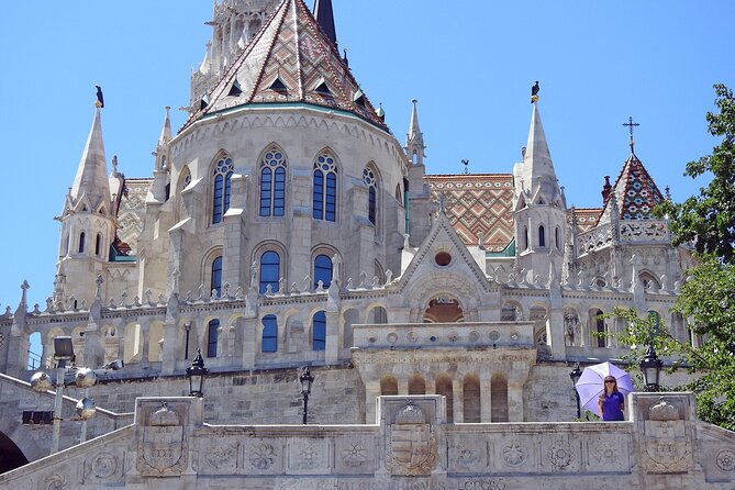 Walking tour in the Buda Castle incl. Fisherman's Bastion - Uri Street: residential and royal sides of the same hill