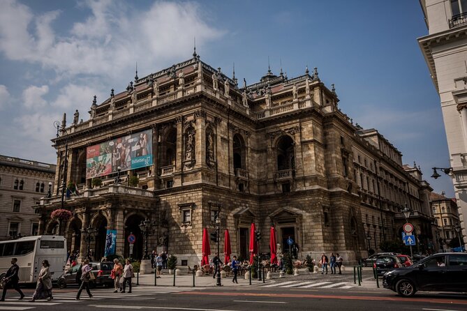 Wonders of Budapest, private tour by car! - Jewish Heritage, Heroes’ Square, and Gellert Hill Views